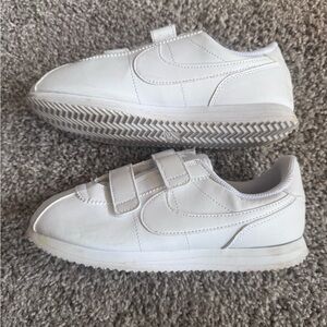 Nike Kids White Velcro Sneakers